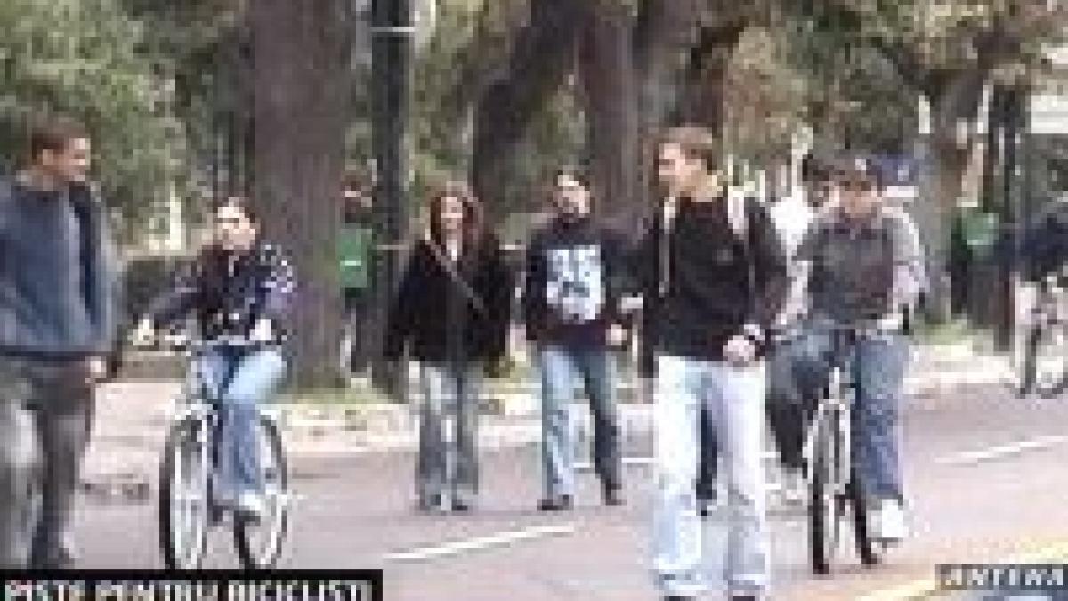 pistele pentru biciclisti ar putea deveni obligatorii in toata tara