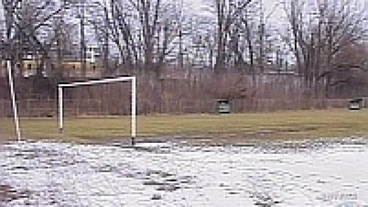 clubul floreasca din nou la vanzare