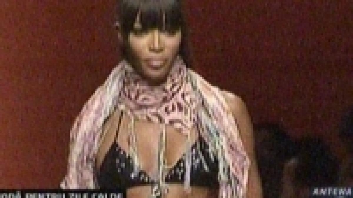 naomi campbell vedeta de la milano video