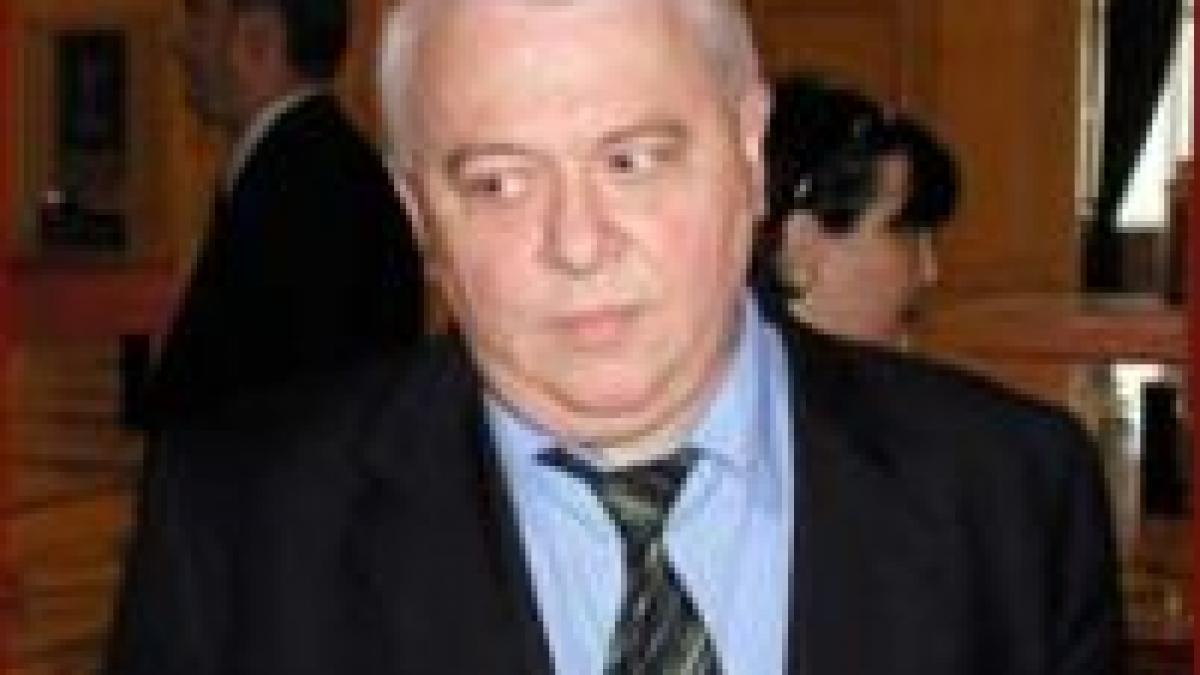 hrebenciuc se tine scai de liberali sa i deschida usa guvernarii