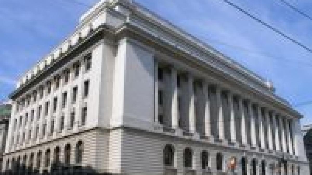 romanii economisesc mai putin decat imprumuta