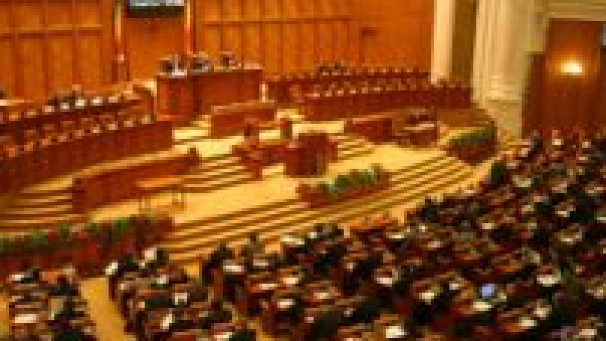 10 milioane de dolari pe luna pentru camera