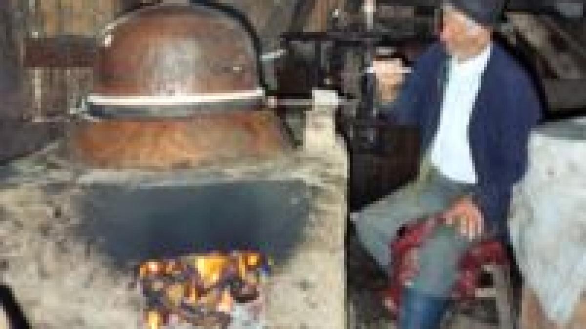 tariceanu tuica nu e mai prejos decat whisky ul