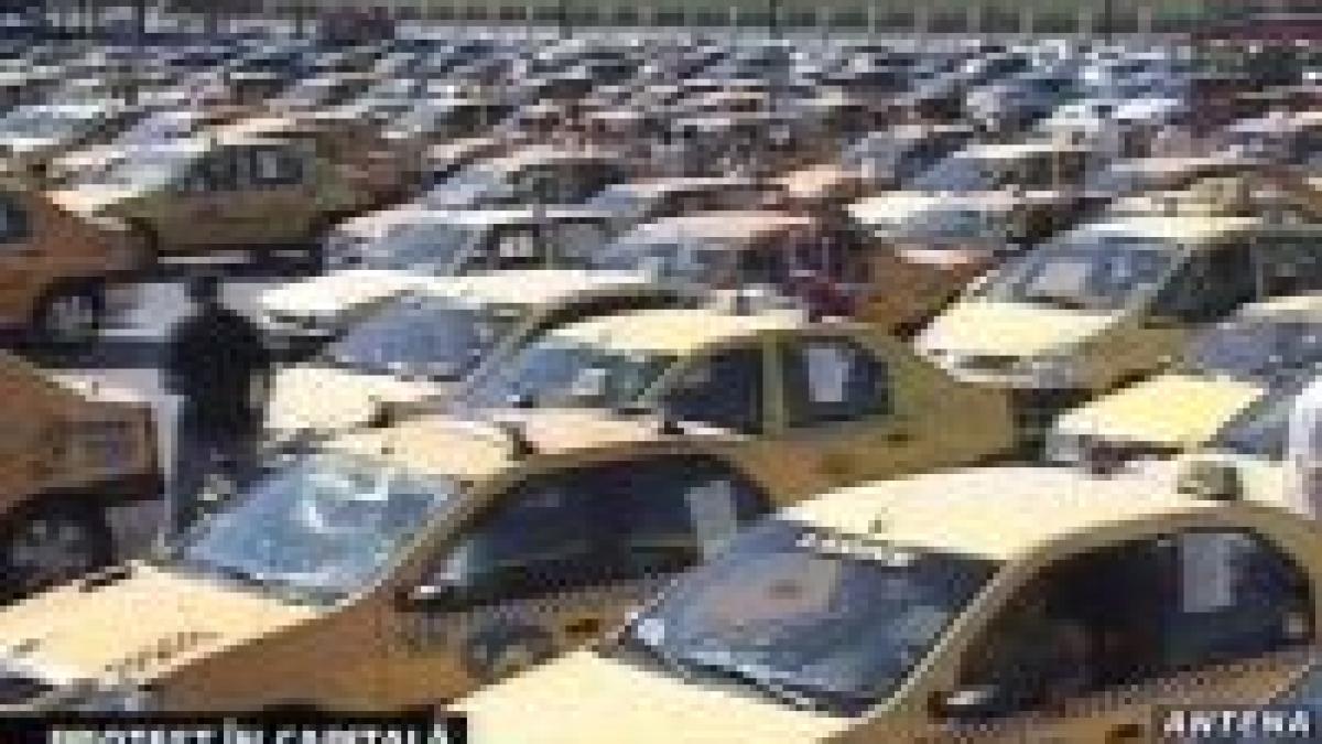 500 de taximetrişti au protestat în centrul Capitalei
