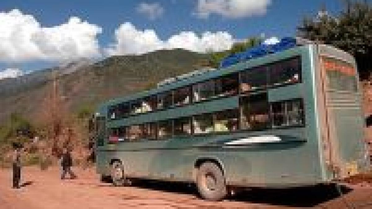 tragedie in china 28 de morti in urma unui incendiu intr un autobuz