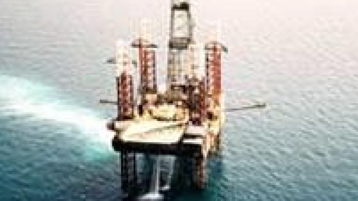 5 muncitori raniti in urma unei explozii pe platforma de foraj saturn