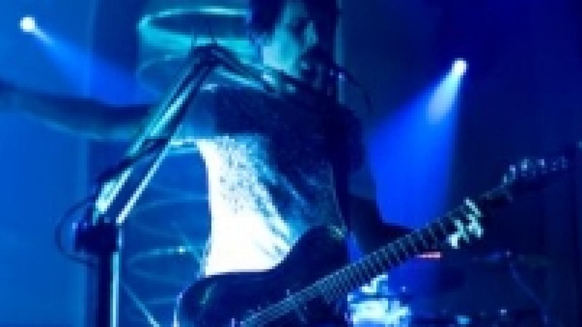 mii de oameni au participat la concertul muse din bucuresti