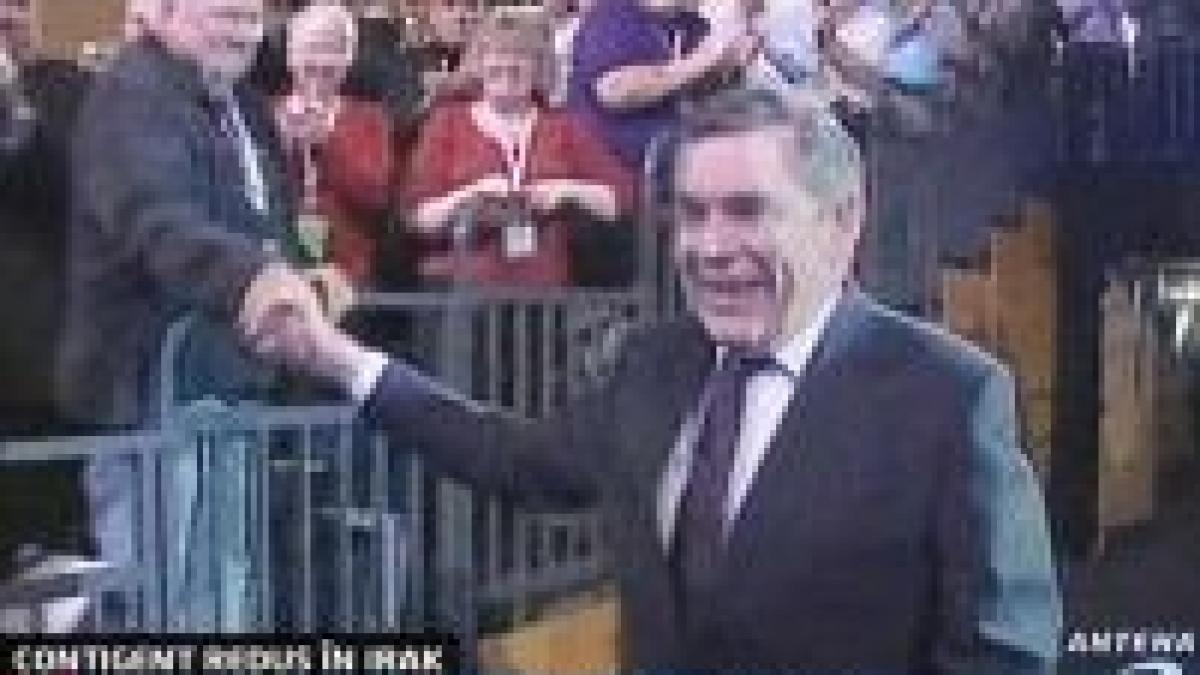 marea britanie isi reduce contingentul din irak