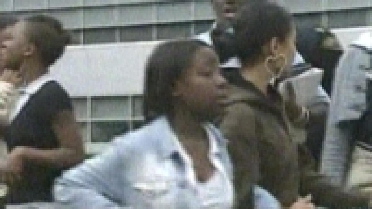 sua un elev a impuscat 4 persoane si s a sinucis