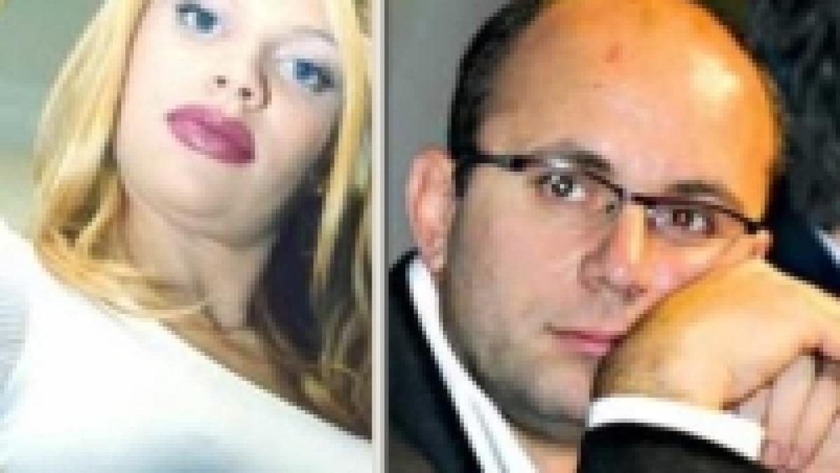 Război purtat pe blog: Năstase îl acuză pe Guşă că a "înnobilat-o" pe Laura Andreşan