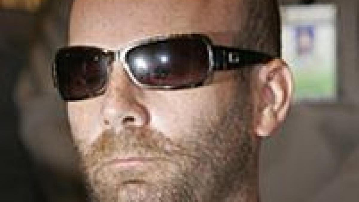 pedofilul cautat prin interpol a fost arestat in thailanda video