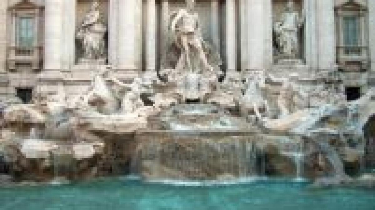 fantana trevi din roma a fost tinta unui act de vandalism