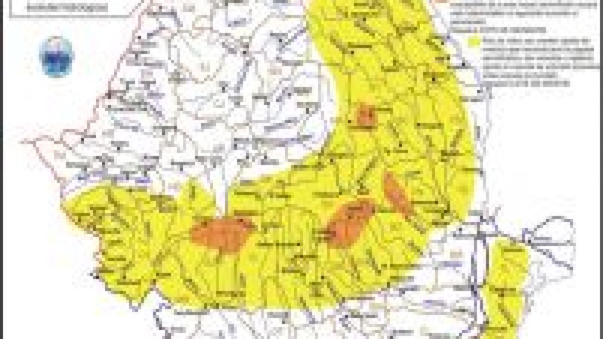 hidrologii au emis cod portocaliu pentru 10 judete