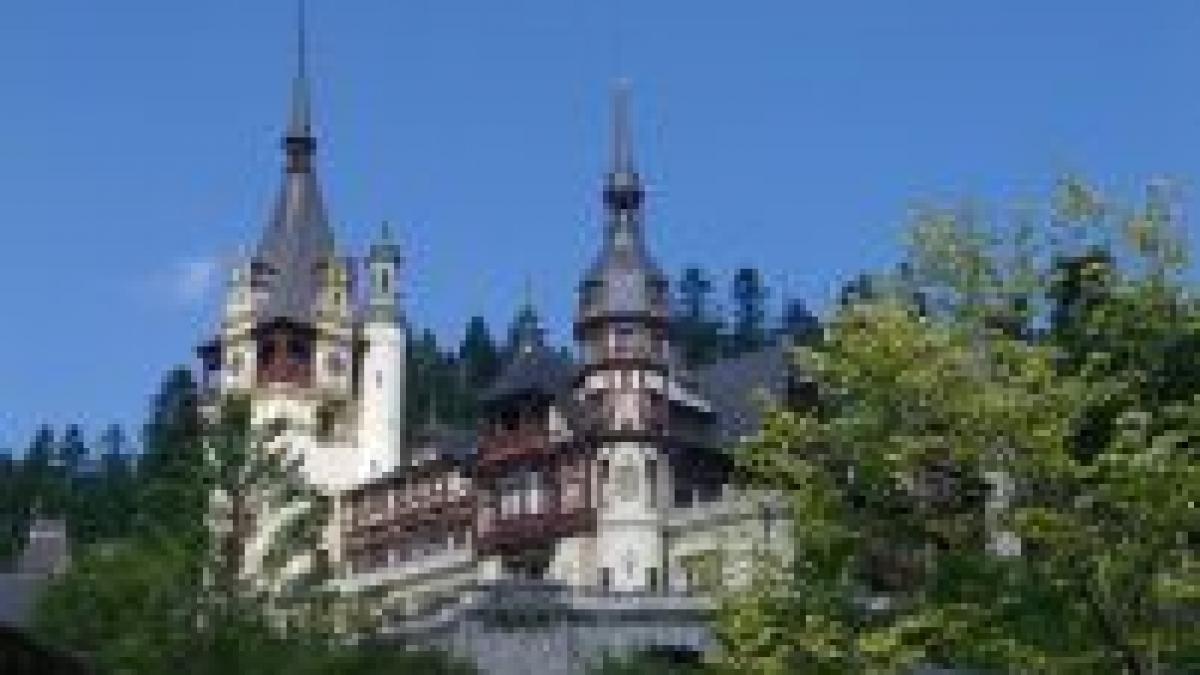 muzeul peles va fi inchis vizitatorilor in perioada 5 30 noiembrie