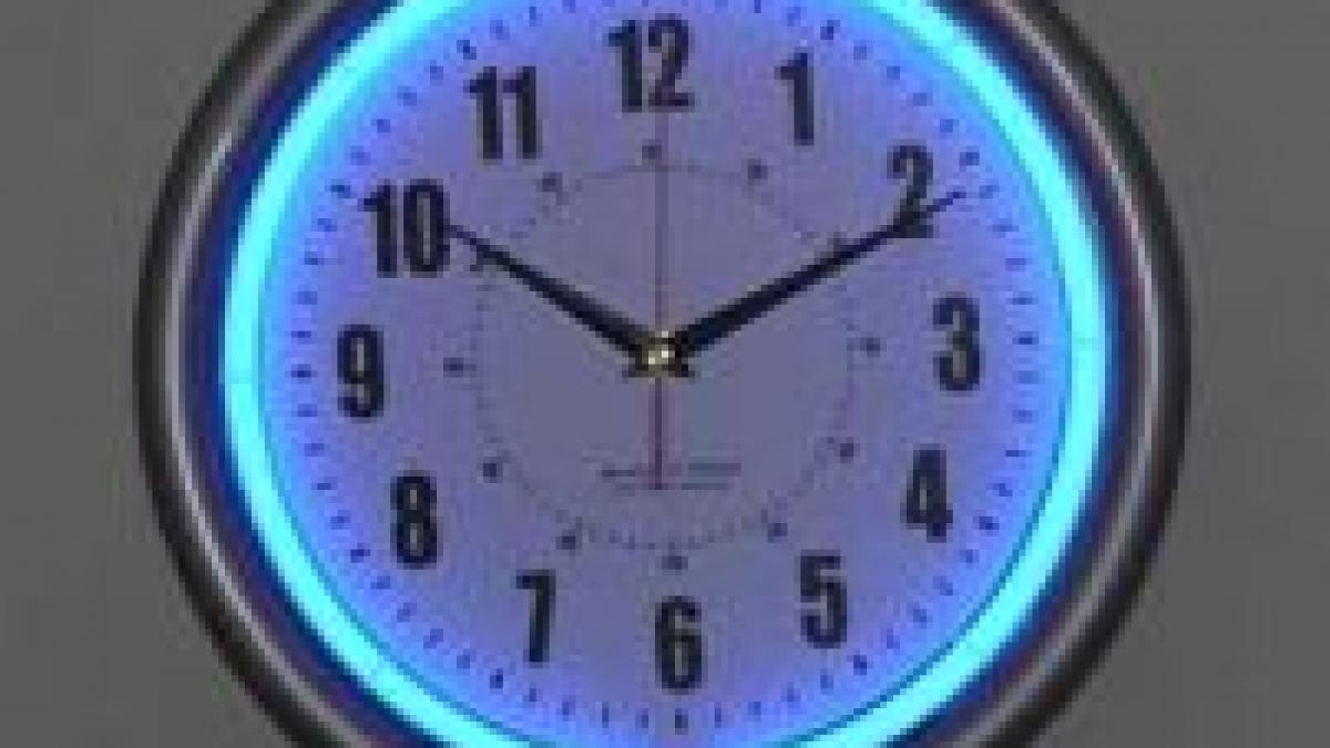 sambata noapte trecem la ora de iarna