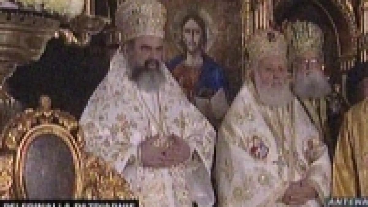 sute de mii de credinciosi s au inchinat la moastele sfantului dimitrie