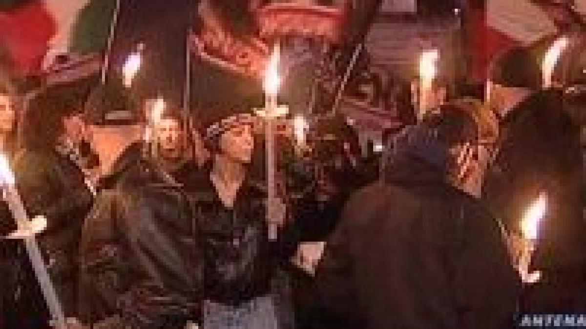 extremistii italieni cer eliminarea tuturor strainilor video