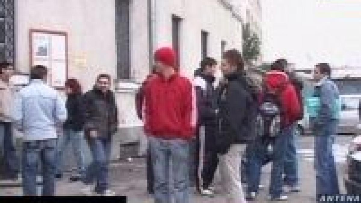 profesorii din caras severin in greva de avertisment