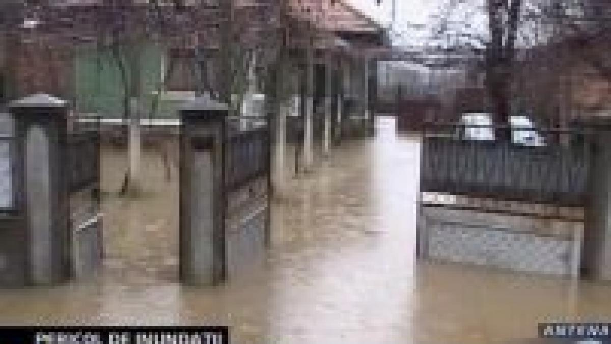 vijelii inundatii si ninsori in sudul tarii video