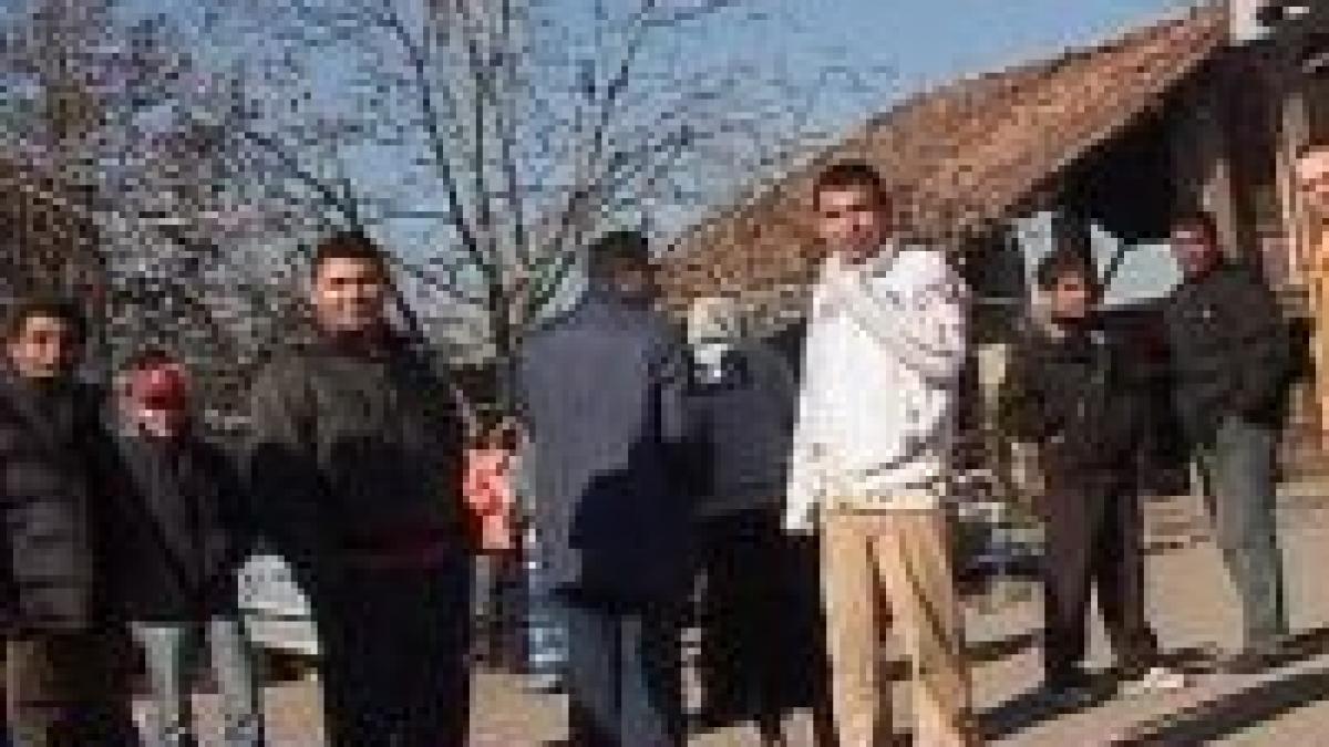 cum se traieste in ghetou milano raiul rromilor din romania