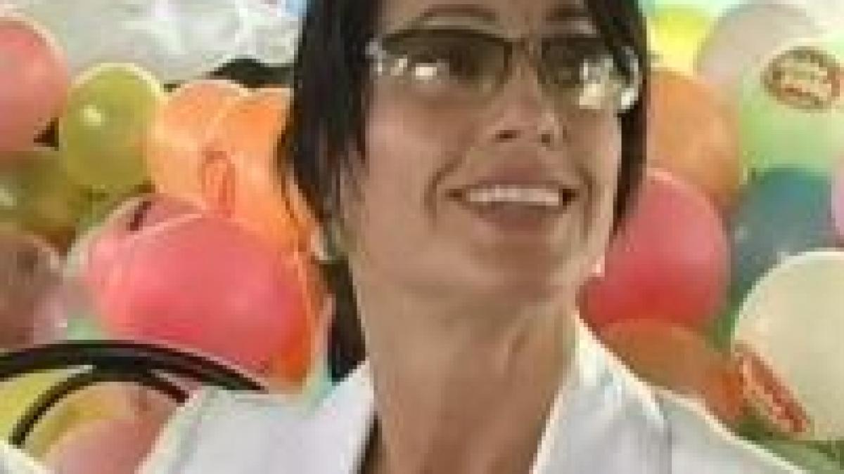 nadia concureaza la titlul de ucenic in show ul lui trump video