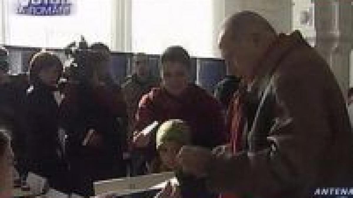 dan voiculescu politicienii trebuie sa uite ca apartin de un anumit partid