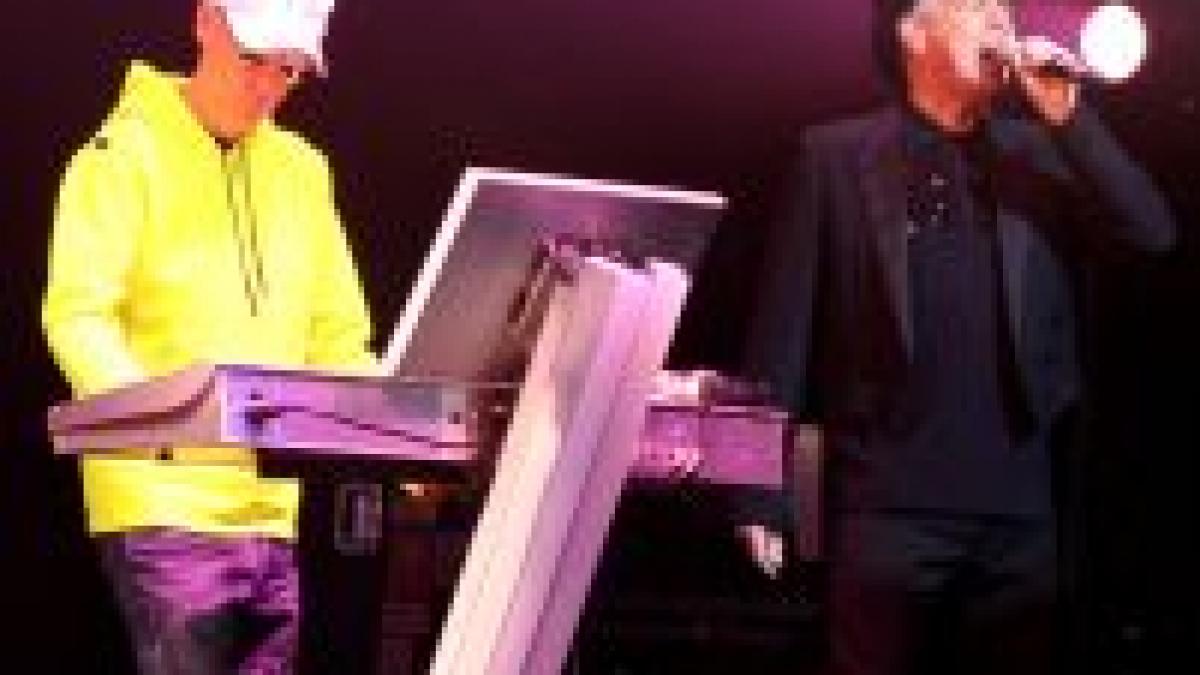 pet shop boys au readus in bucuresti atmosfera disco a anilor 80