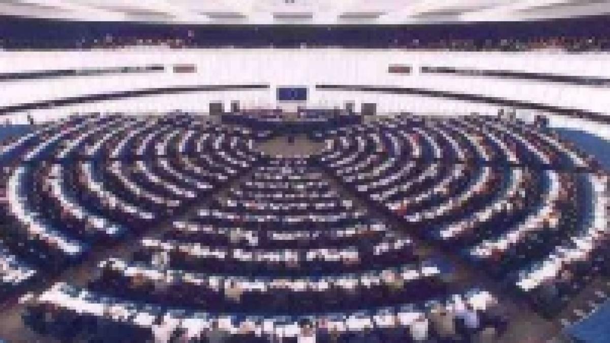 europarlamentarii romani vor castiga 3 700 de euro lunar vezi lista celor 35