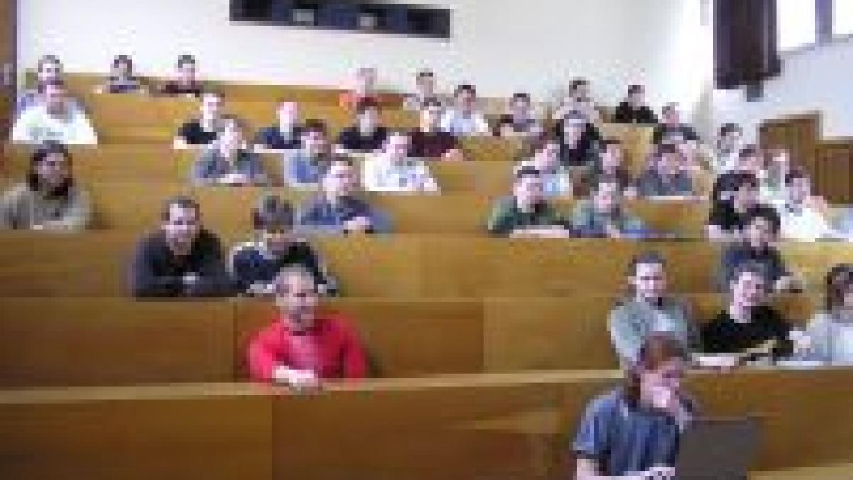 un student s a spanzurat in toaleta caminului