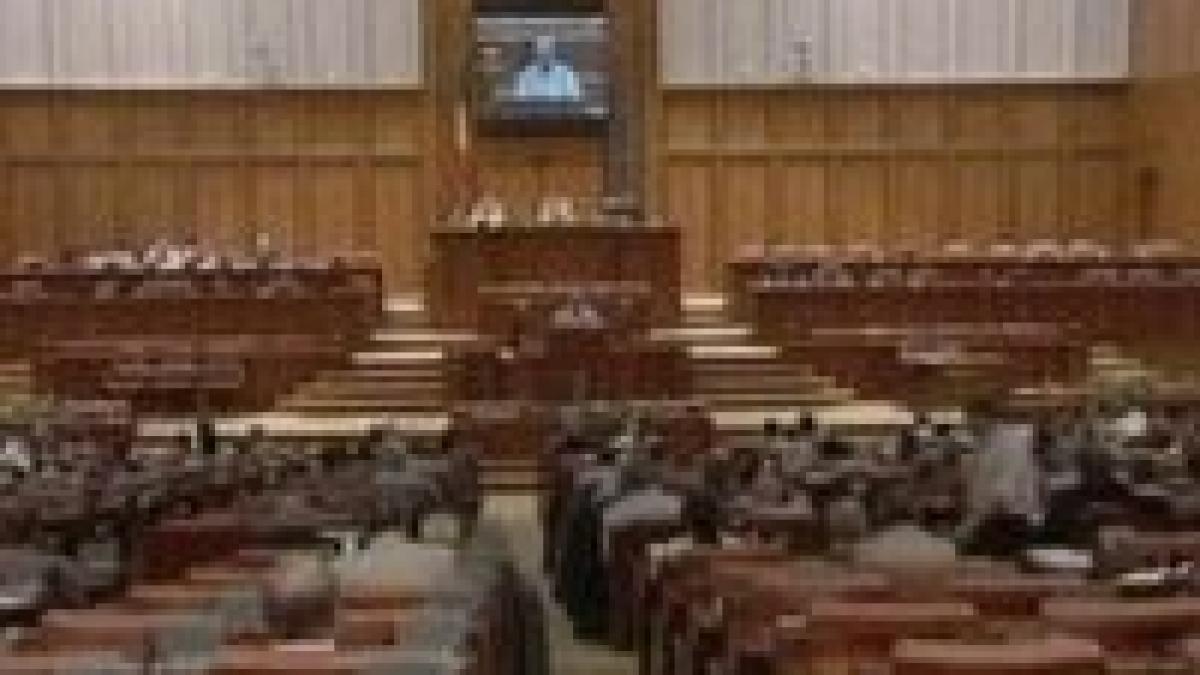 ordonanta de modificare a legii ani retrimisa la comisia juridica