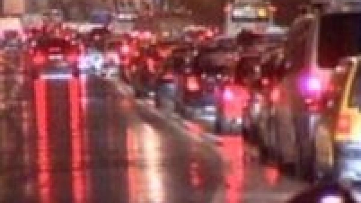 bucurestiul un oras paralizat isterie pe bulevardele centrale