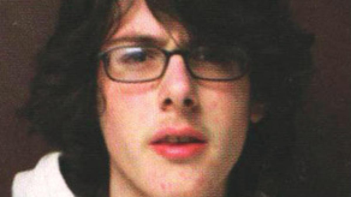 sua 9 morti si 5 raniti in urma unui atac armat la un mall