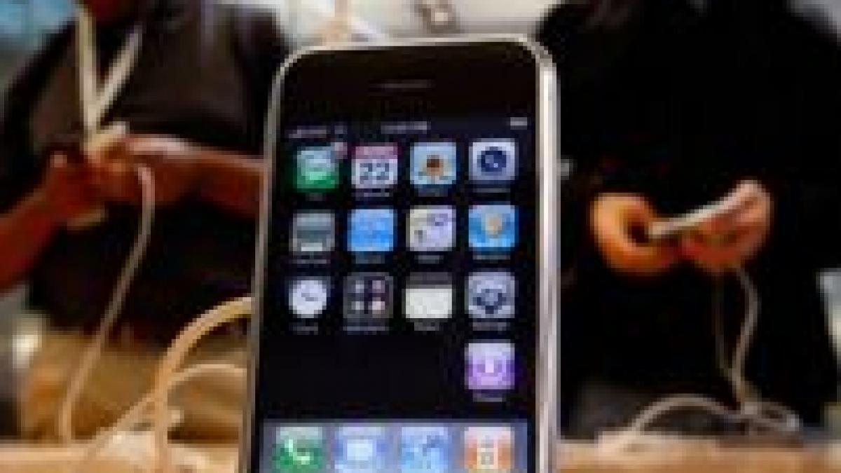 iPhone, un telefon care ridică ştacheta în industrie  
