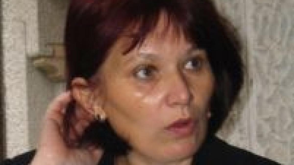 prefectul judetului valcea a fost inlocuit din functie