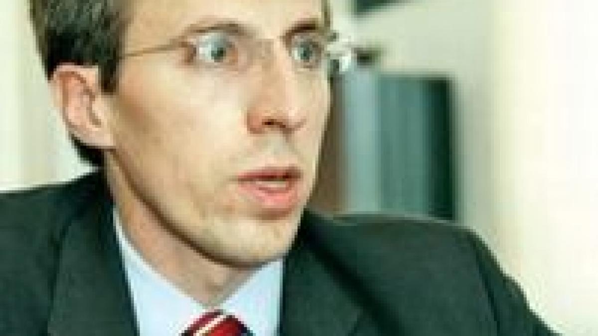 bradul discordiei scandal intre comunisti si liberali la chisinau