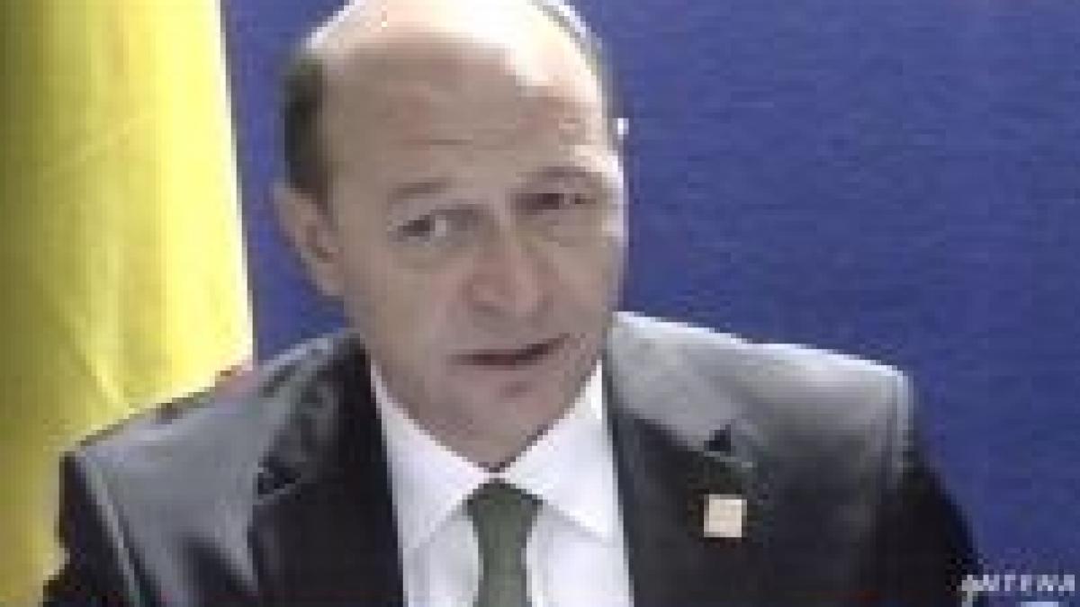 Băsescu: România nu va recunoaşte independenţa Kosovo