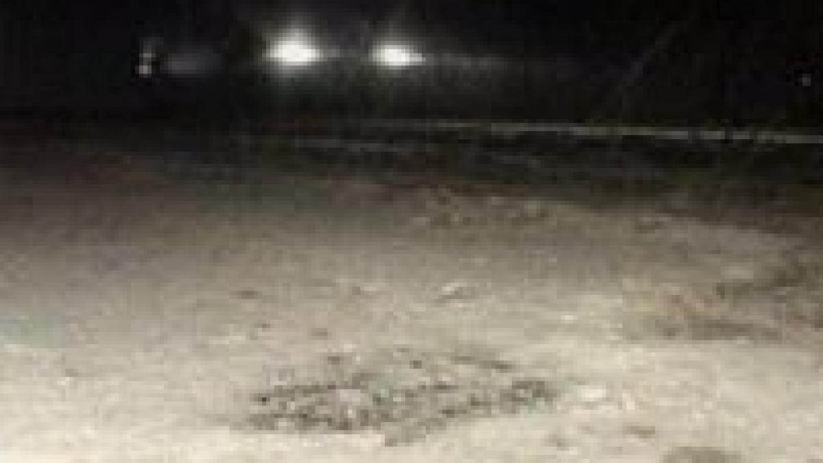 la sinaia drumurile se asfalteaza pe ninsoare