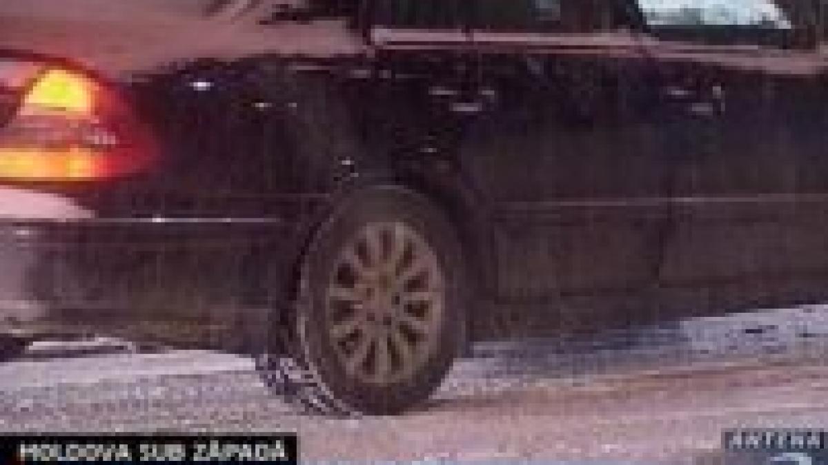 circulatie ingreunata in moldova din cauza zapezii