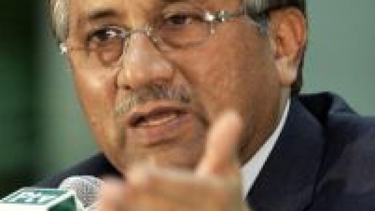 pakistan pervez musharraf a anulat starea de urgenta