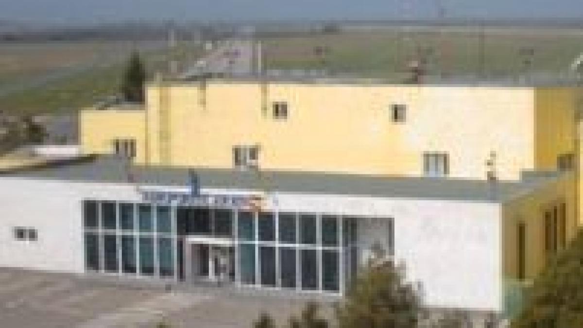 un avion cu 65 de pasageri la bord a ratat aterizarea in arad