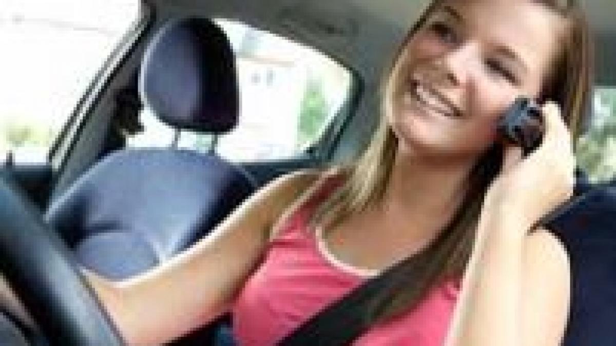 britanicii care folosesc mobilul la volan risca 2 ani de inchisoare