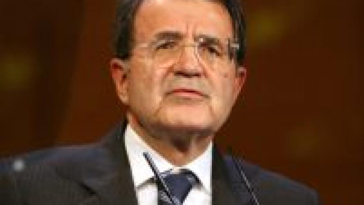 premierul italian romano prodi se afla intr o vizita surpriza in afganistan