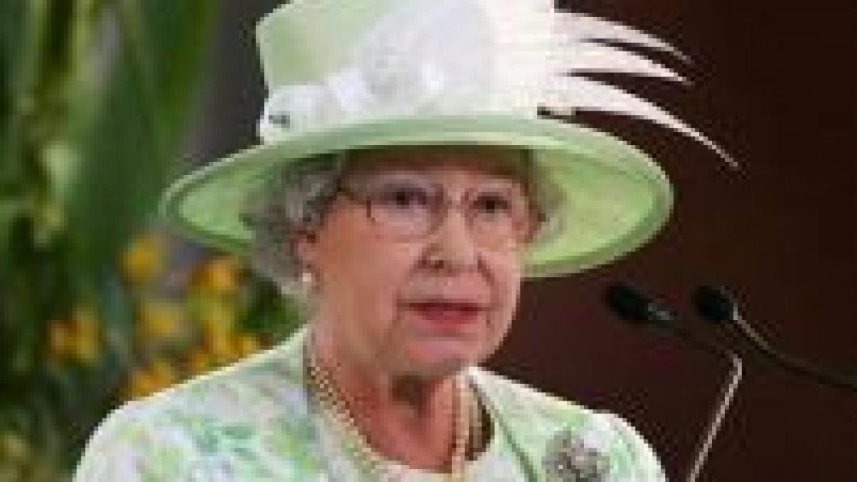 regina elisabeta a ii a va difuza mesajele de craciun pe you tube