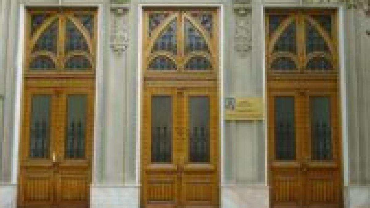 basescu l a eliberat din functie pe unul dintre sefii dna