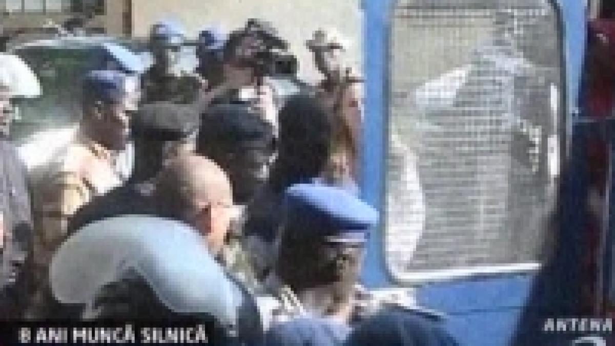 ciad 8 ani de munca silnica pentru 6 activisti francezi traficanti de copii video