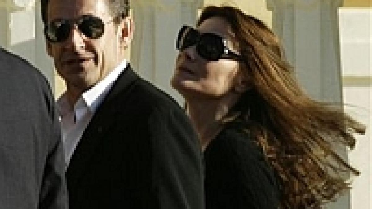 sarkozy si a intrerupt concediul cu iubita sa pentru presedintele egiptului foto