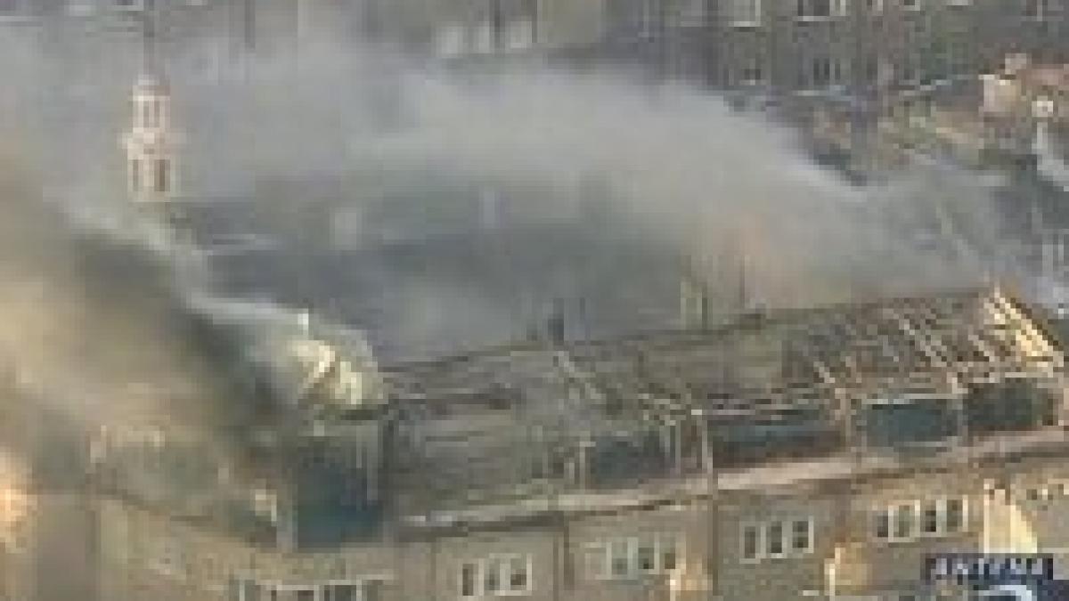 incendiu de proportii la un spital din londra imagini de la fata locului
