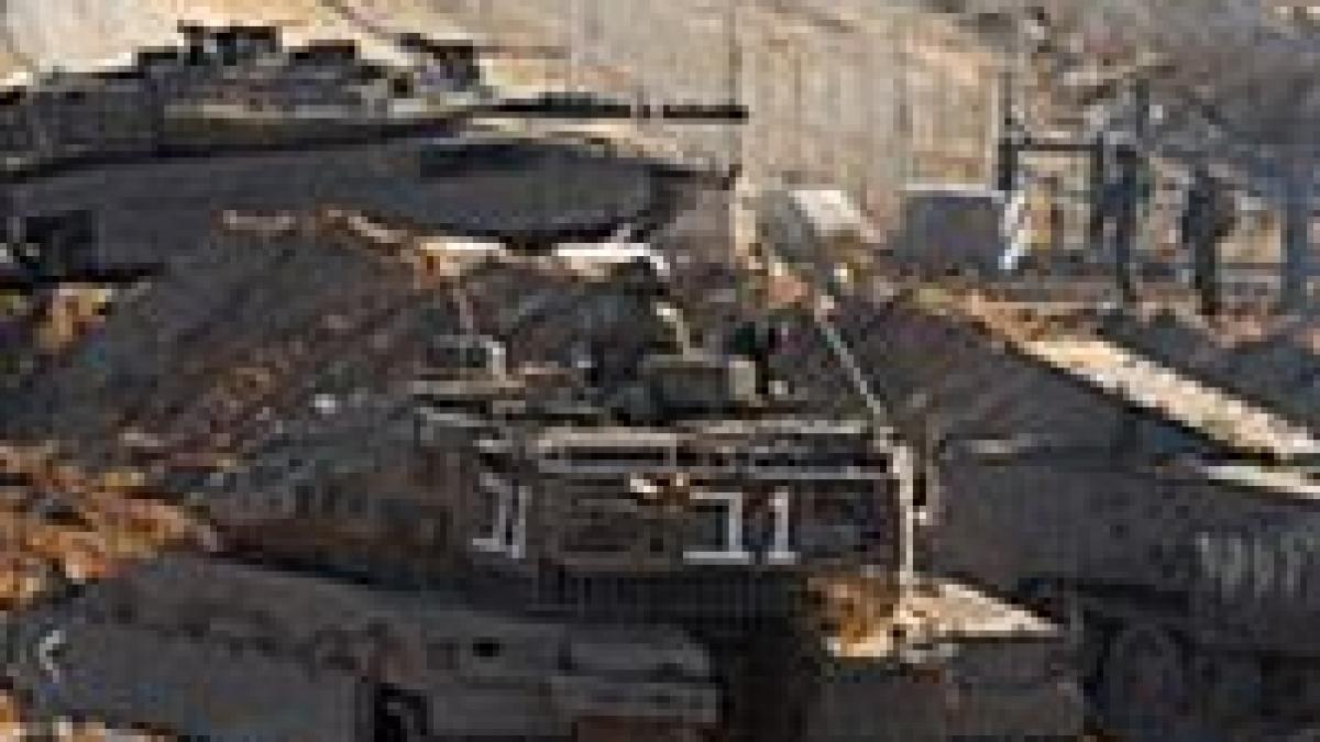 armata israeliana a reluat raidurile aeriene in fasia gaza