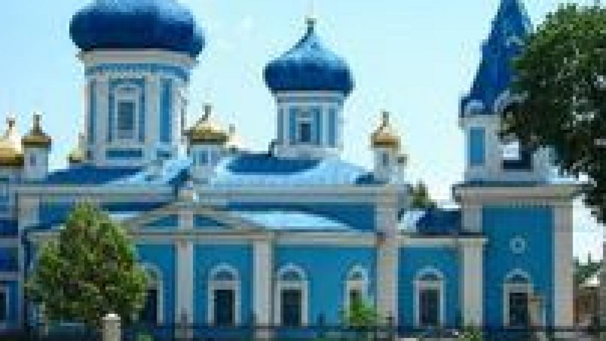 patru preoti si o calugarita obligati sa paraseasca republica moldova