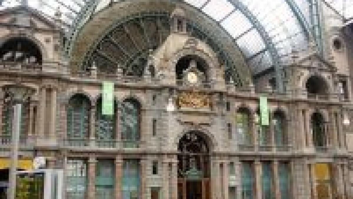 belgia mai multe gari au fost evacuate din cauza unor amenintari cu bomba